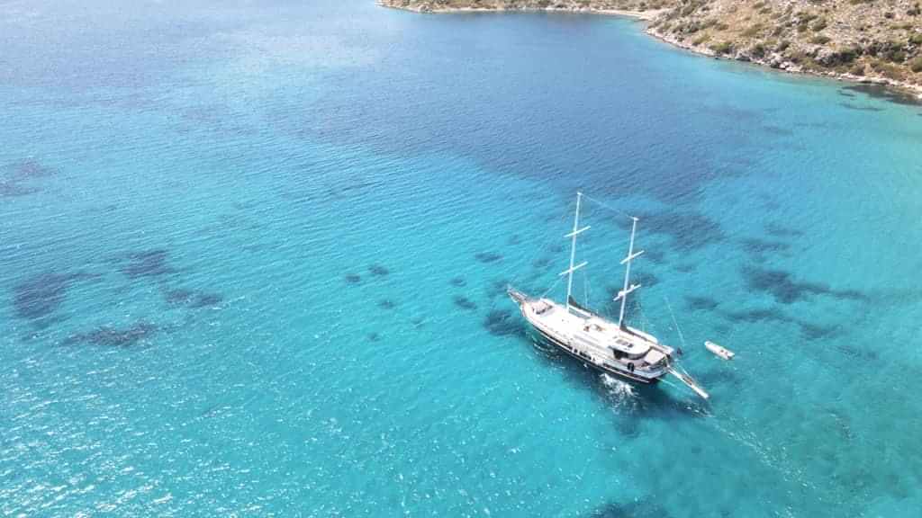 What Does It Really Feel Like to Wake Up at Sea?